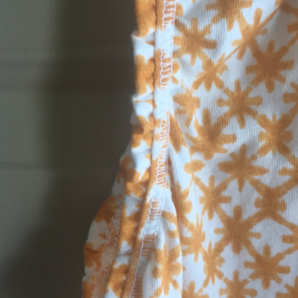 NWT Merona Orange and White perfect ruffle tank M - Picture 3 of 5